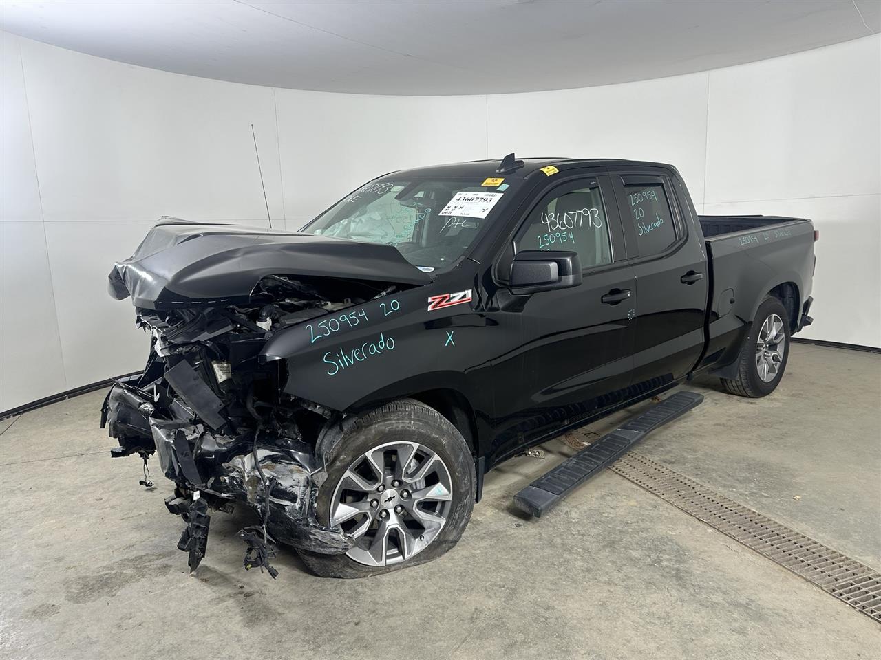 Vehicle/105917_01.jpg