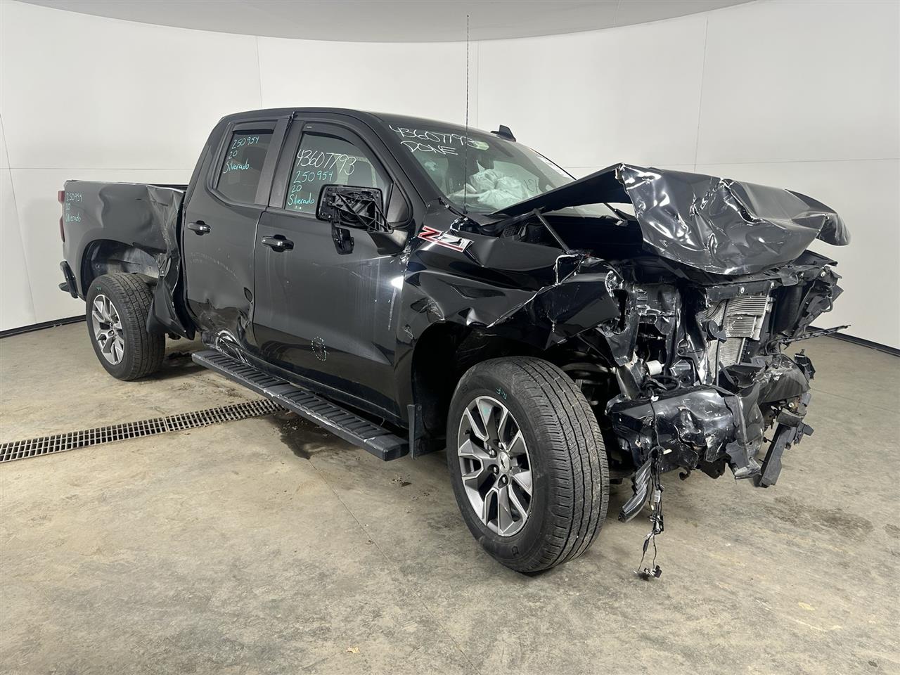 Vehicle/105917_05.jpg