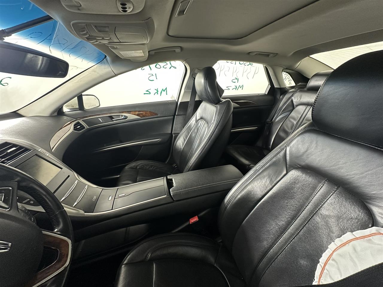 Vehicle/105918_07.jpg