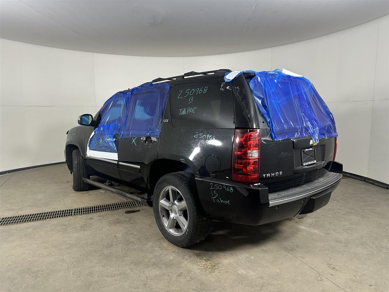 Vehicle/106045_03.jpg