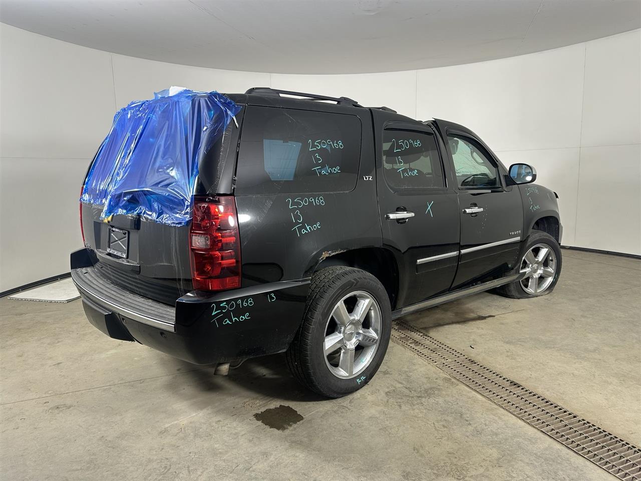 Vehicle/106045_04.jpg