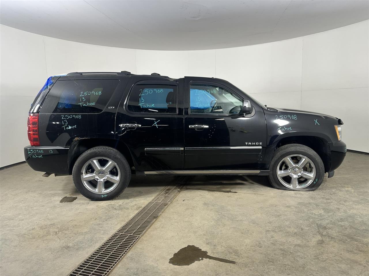 Vehicle/106045_05.jpg