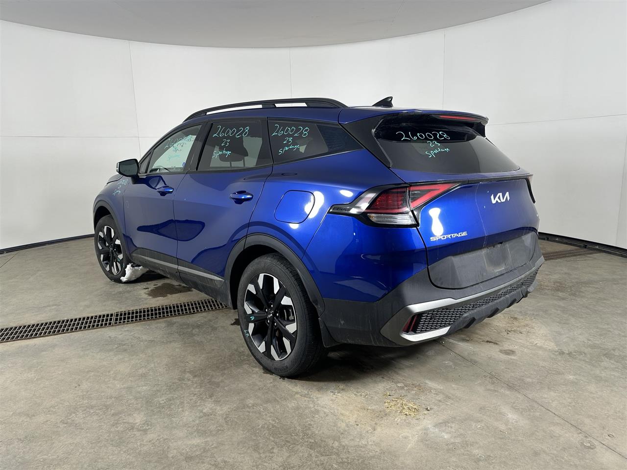 Vehicle/106634_03.jpg