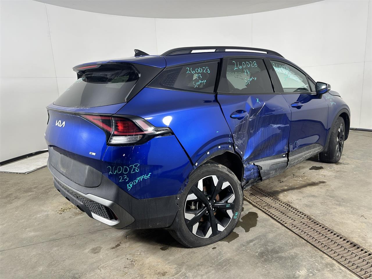 Vehicle/106634_04.jpg
