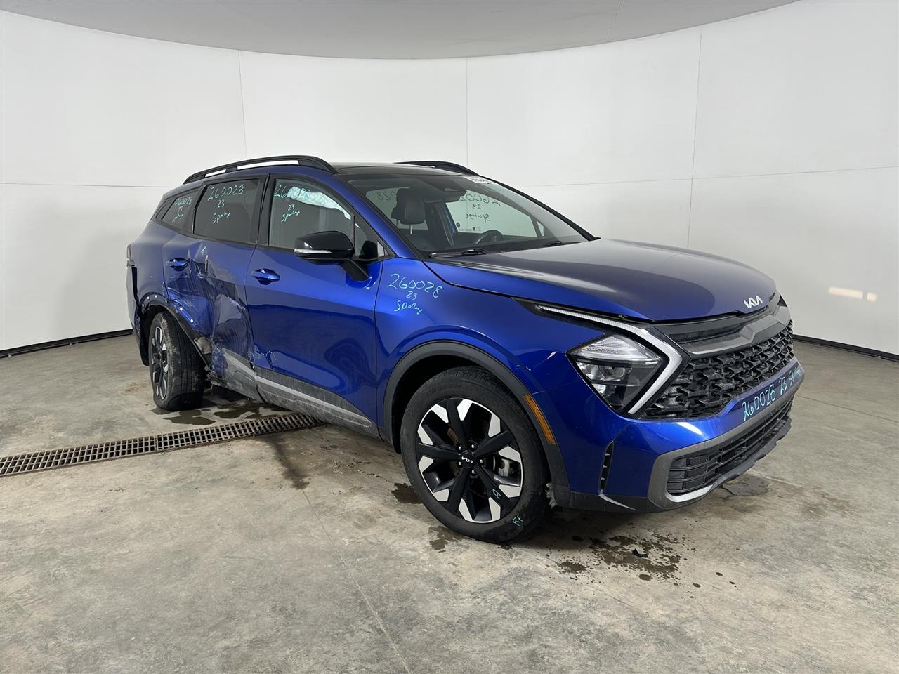 Vehicle/106634_06.jpg