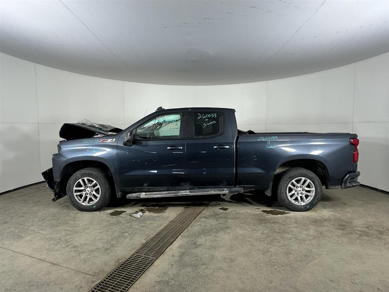 Vehicle/106644_02.jpg