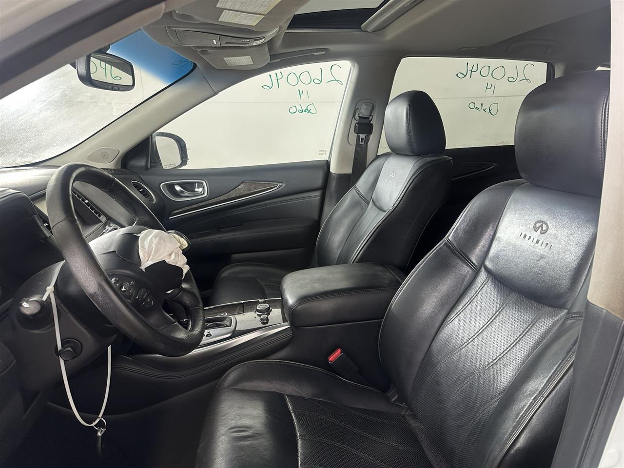 Vehicle/106847_07.jpg