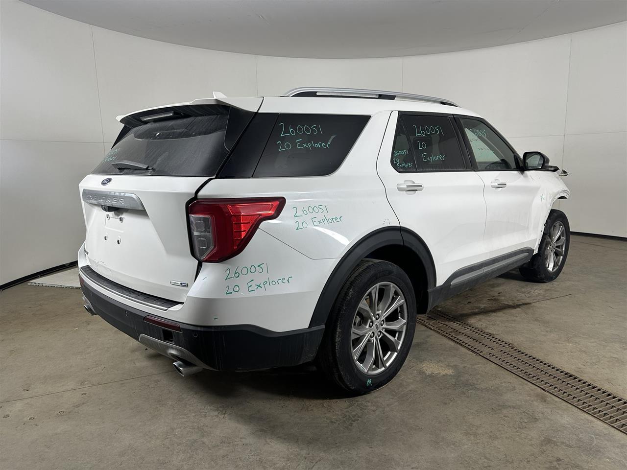 Vehicle/106949_04.jpg