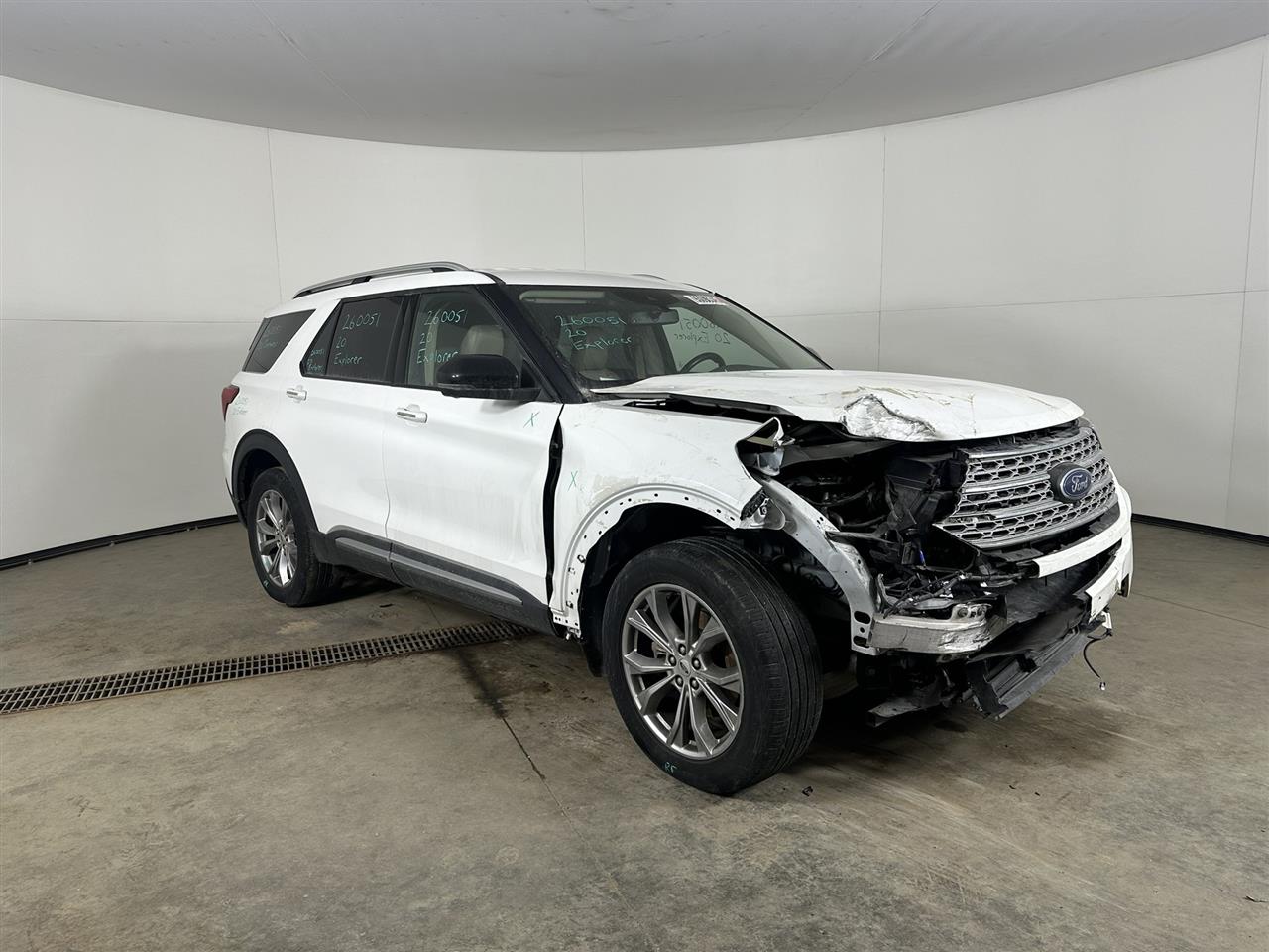 Vehicle/106949_06.jpg