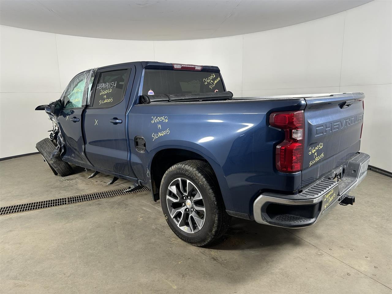 Vehicle/106968_03.jpg