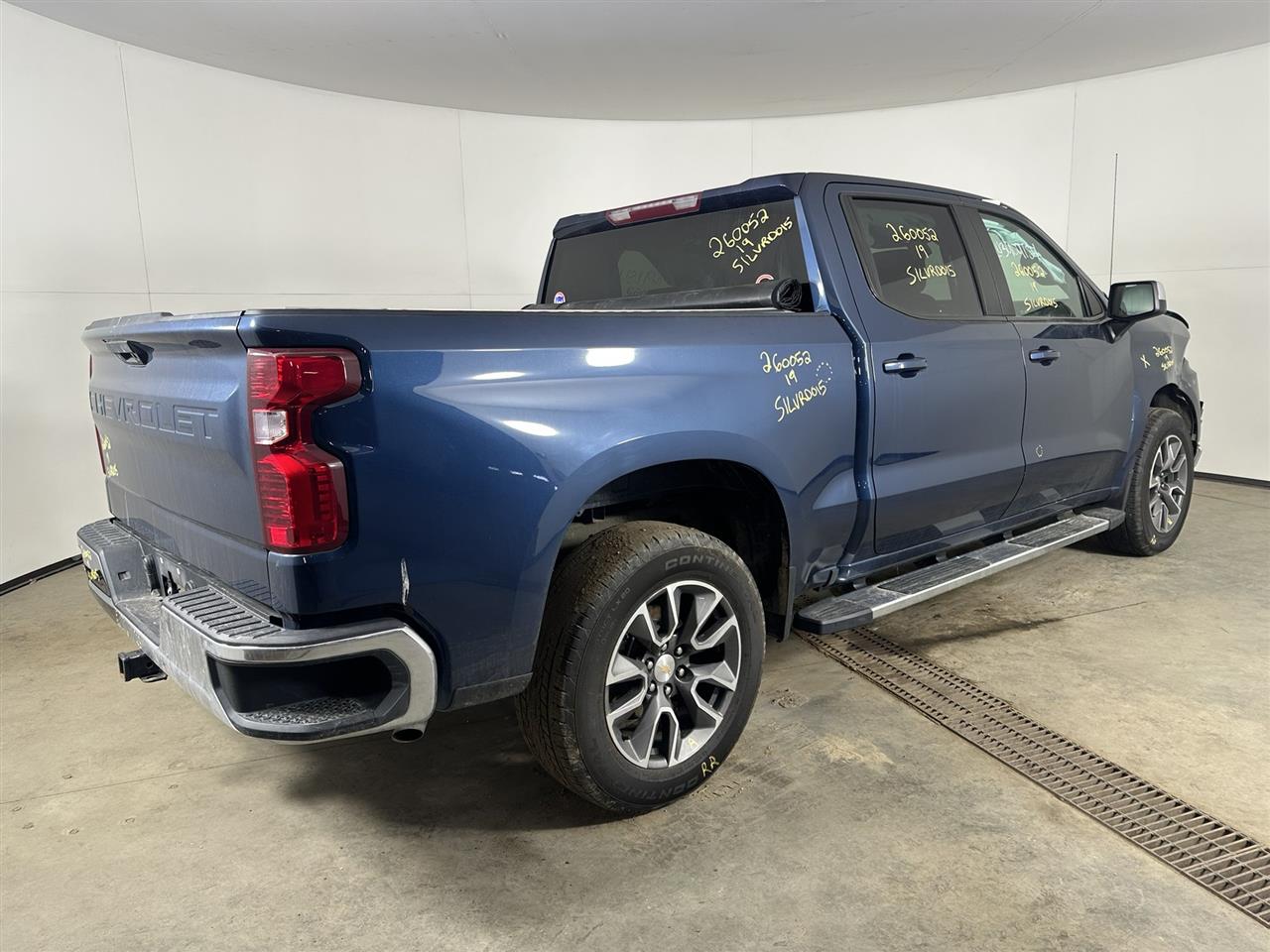 Vehicle/106968_04.jpg