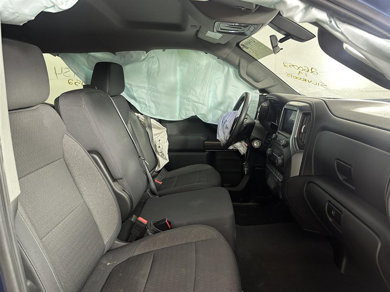 Vehicle/106968_07.jpg