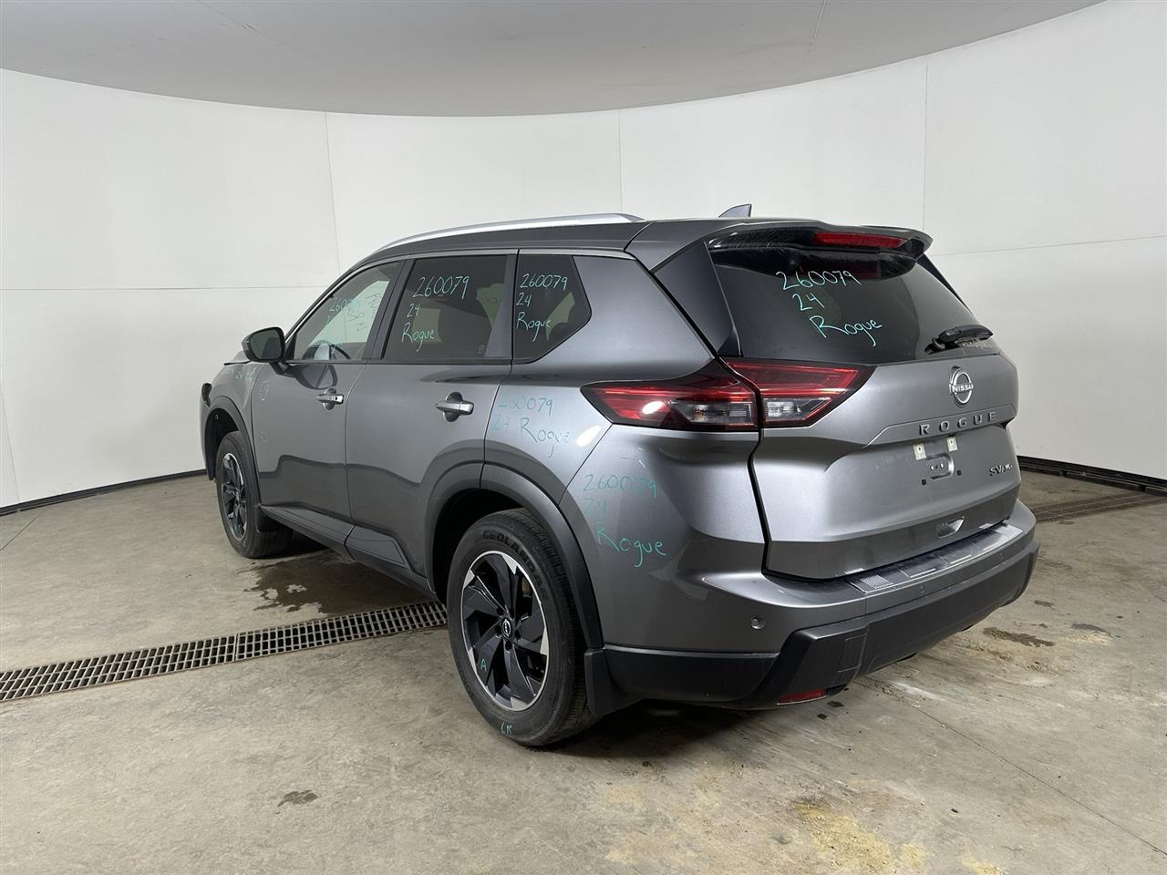 Vehicle/107352_03.jpg