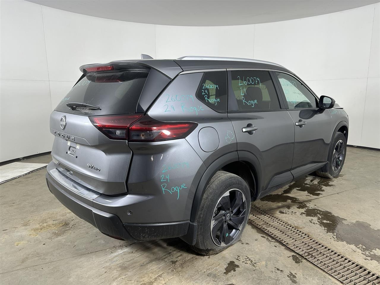 Vehicle/107352_04.jpg