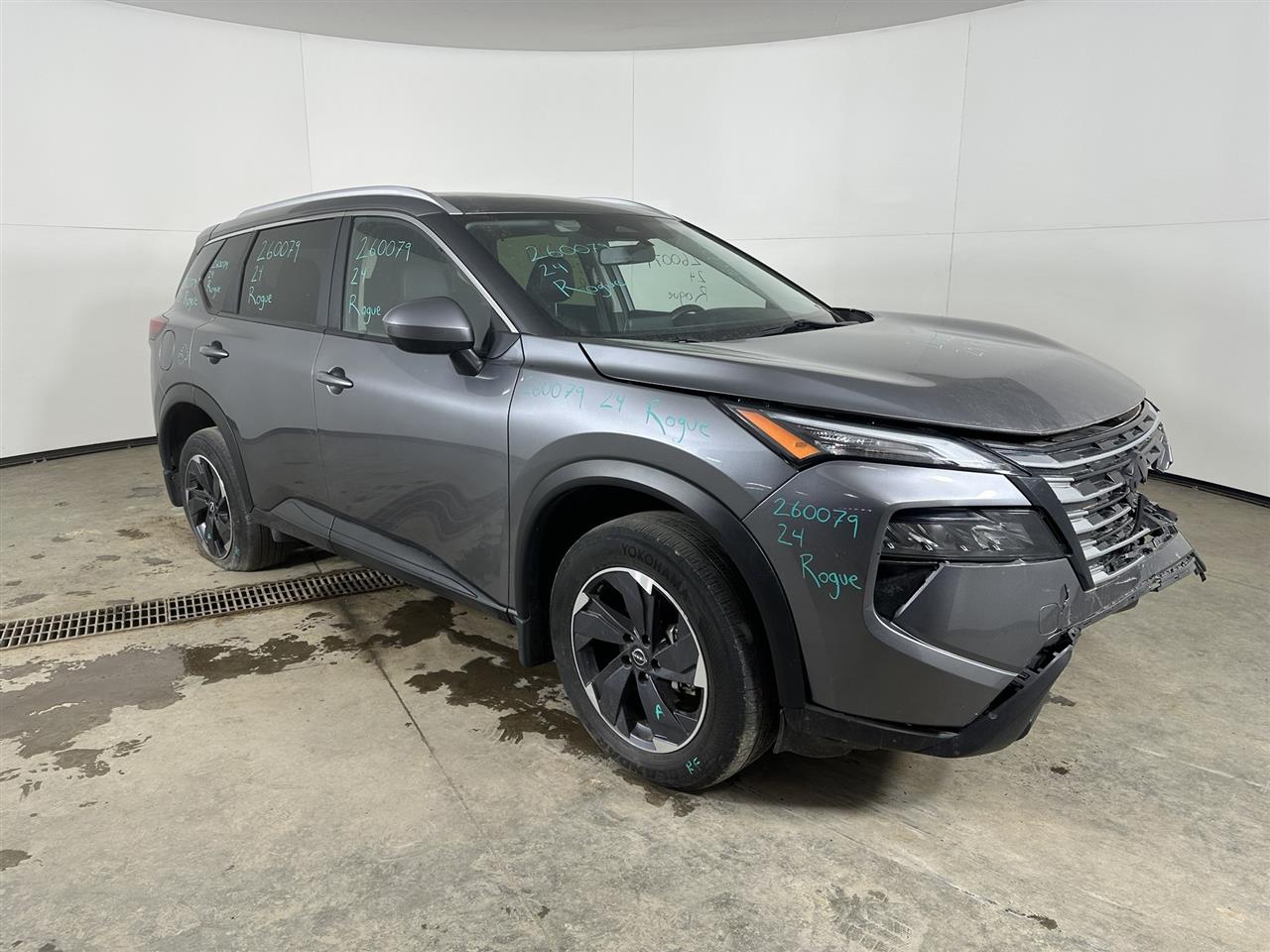 Vehicle/107352_06.jpg