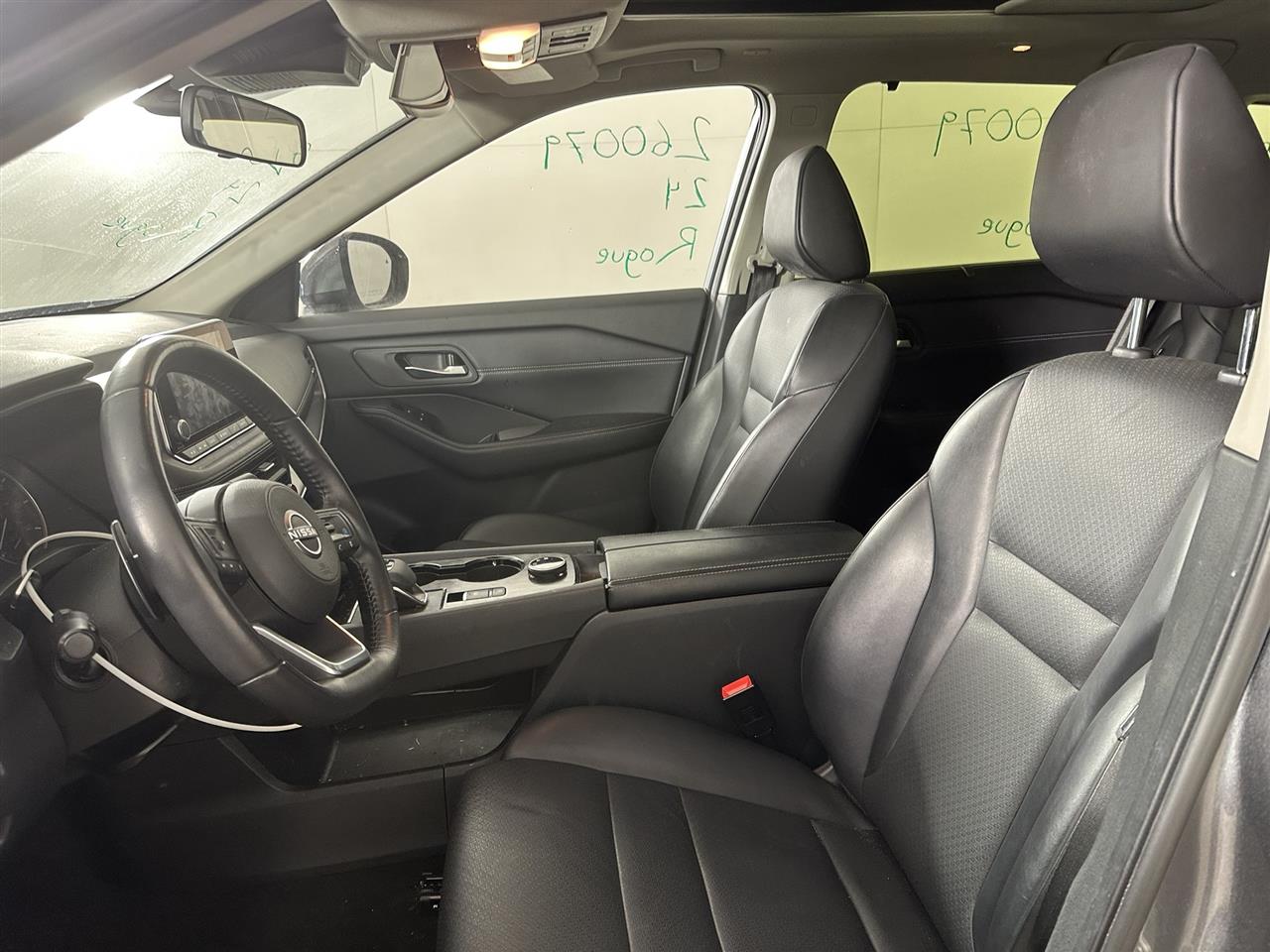 Vehicle/107352_07.jpg