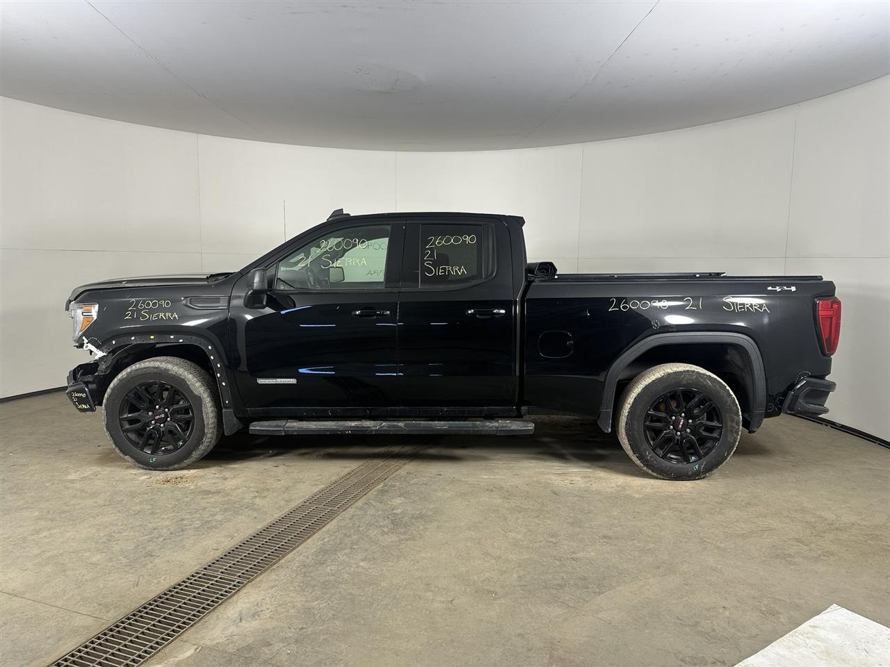 Vehicle/107415_02.jpg