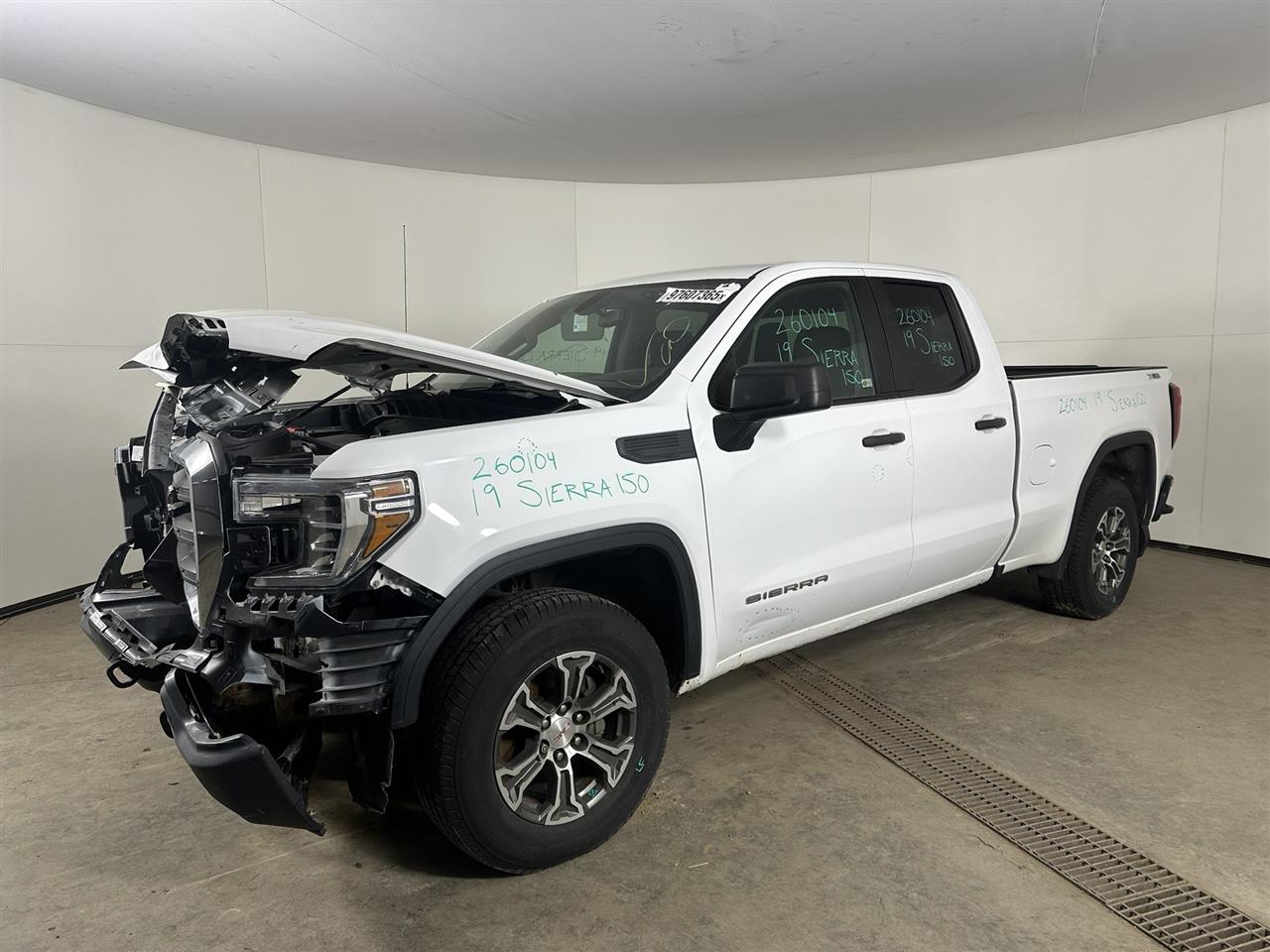 Vehicle/107653_01.jpg
