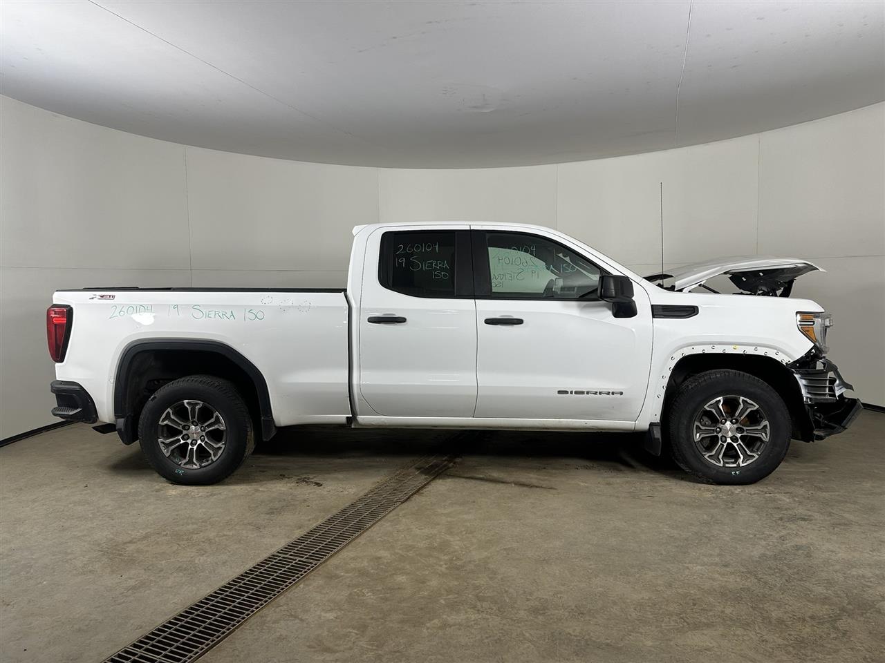 Vehicle/107653_05.jpg