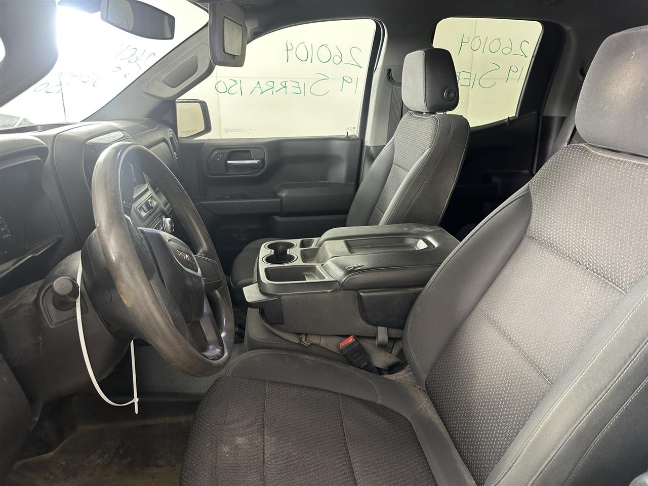 Vehicle/107653_07.jpg