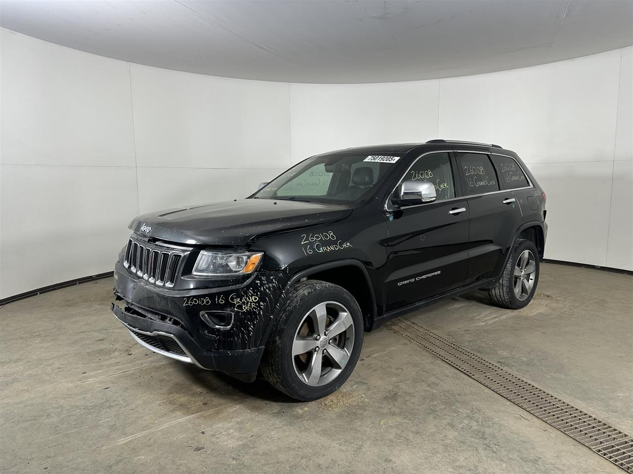 Vehicle/107679_01.jpg