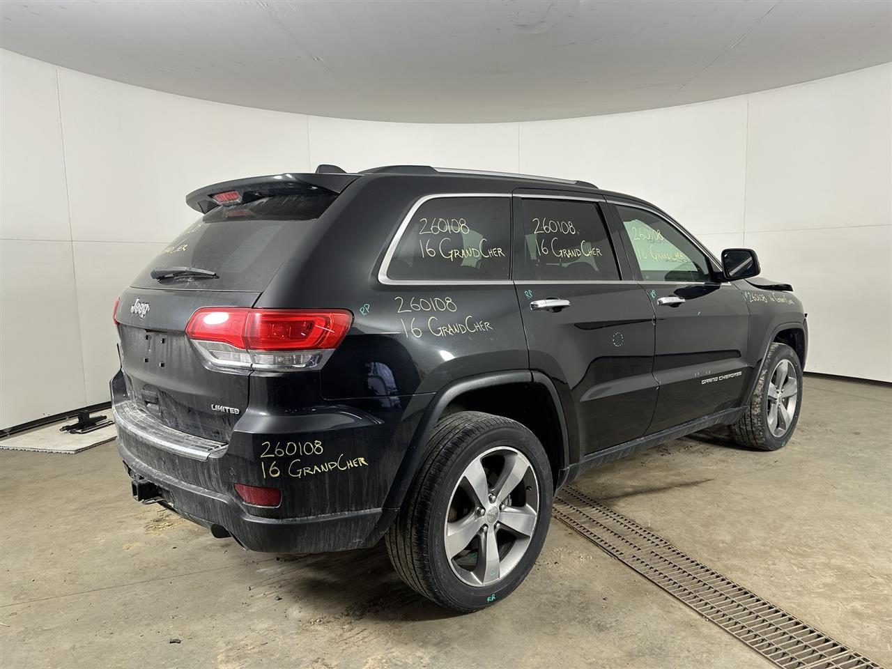 Vehicle/107679_04.jpg