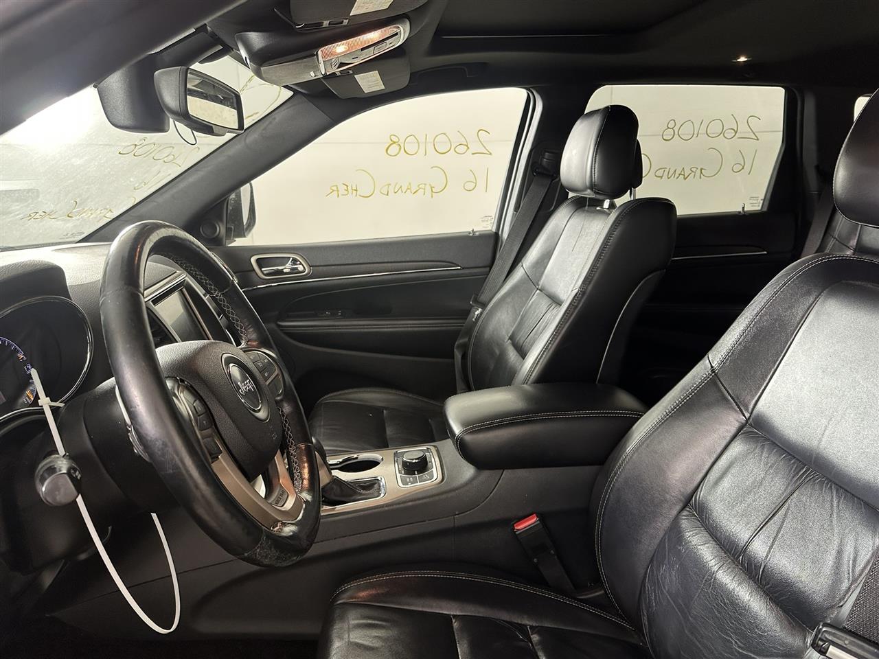 Vehicle/107679_07.jpg