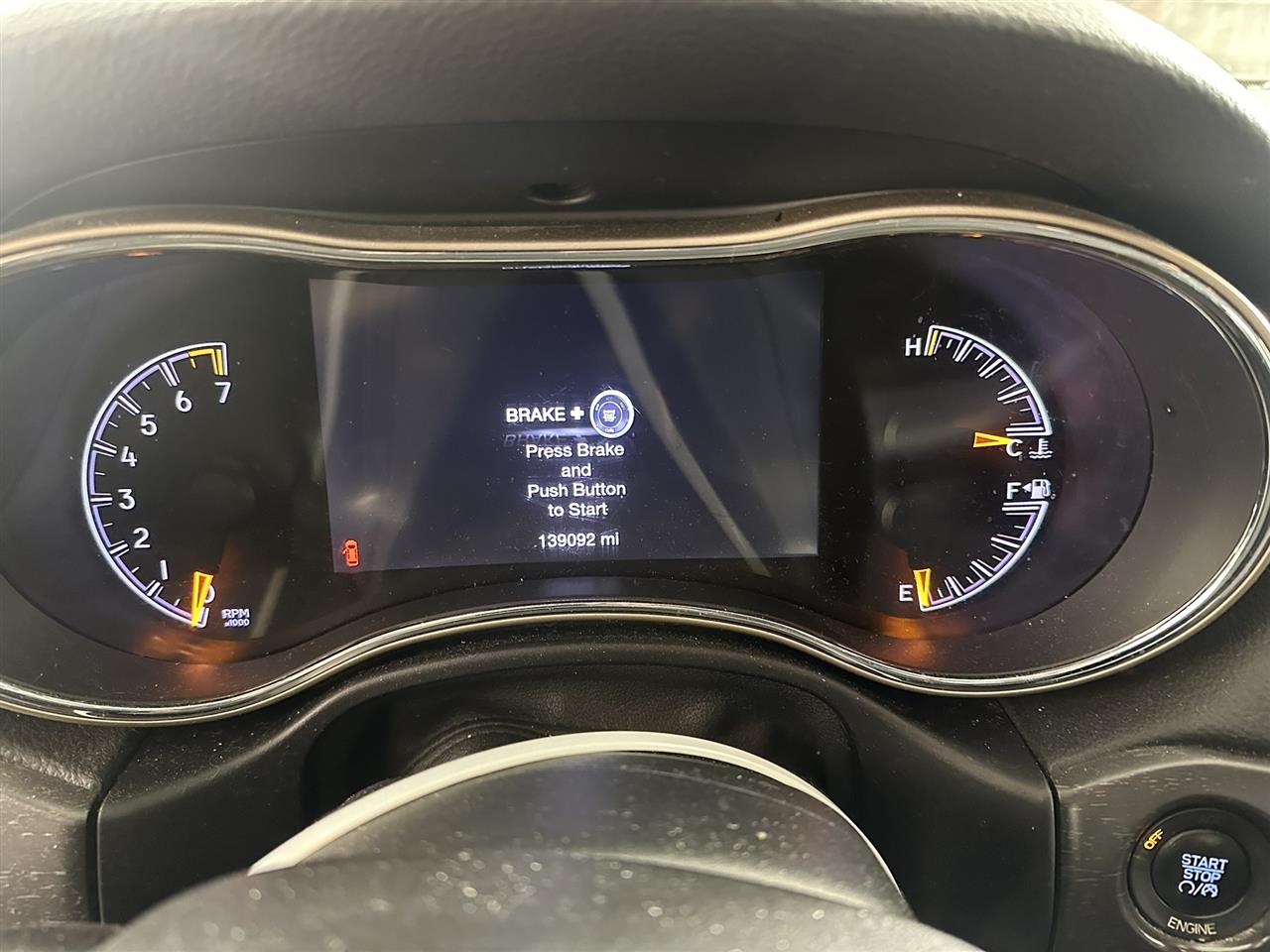 Vehicle/107679_08.jpg