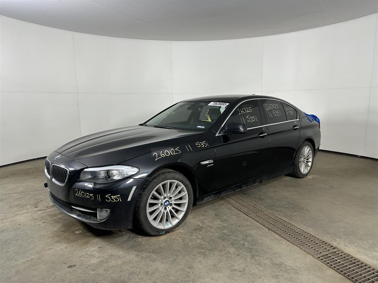 Vehicle/107945_01.jpg