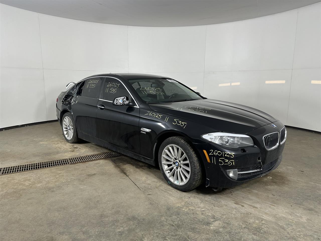 Vehicle/107945_06.jpg