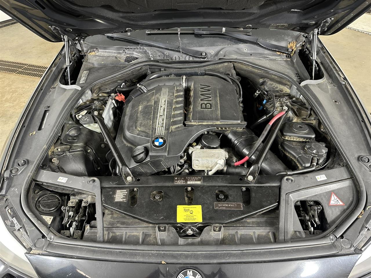 Vehicle/107945_10.jpg
