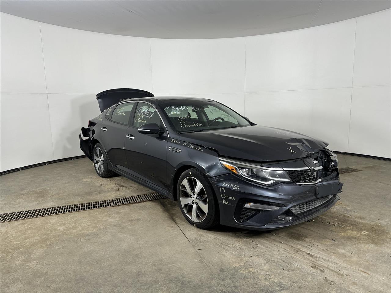 Vehicle/107985_06.jpg