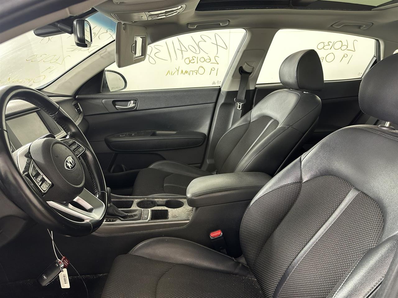 Vehicle/107985_07.jpg