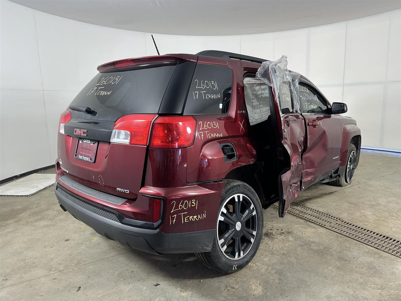 Vehicle/107986_04.jpg
