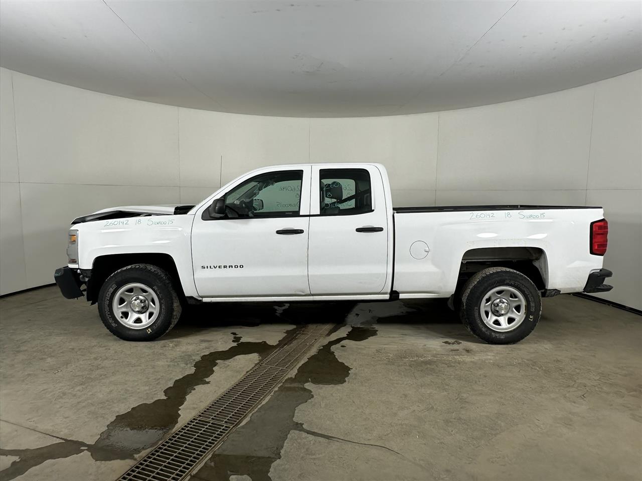 Vehicle/108151_02.jpg