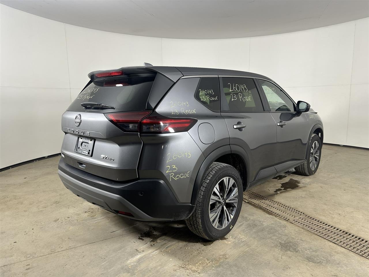 Vehicle/108191_04.jpg