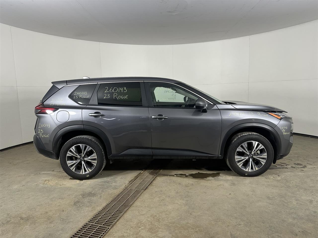 Vehicle/108191_05.jpg