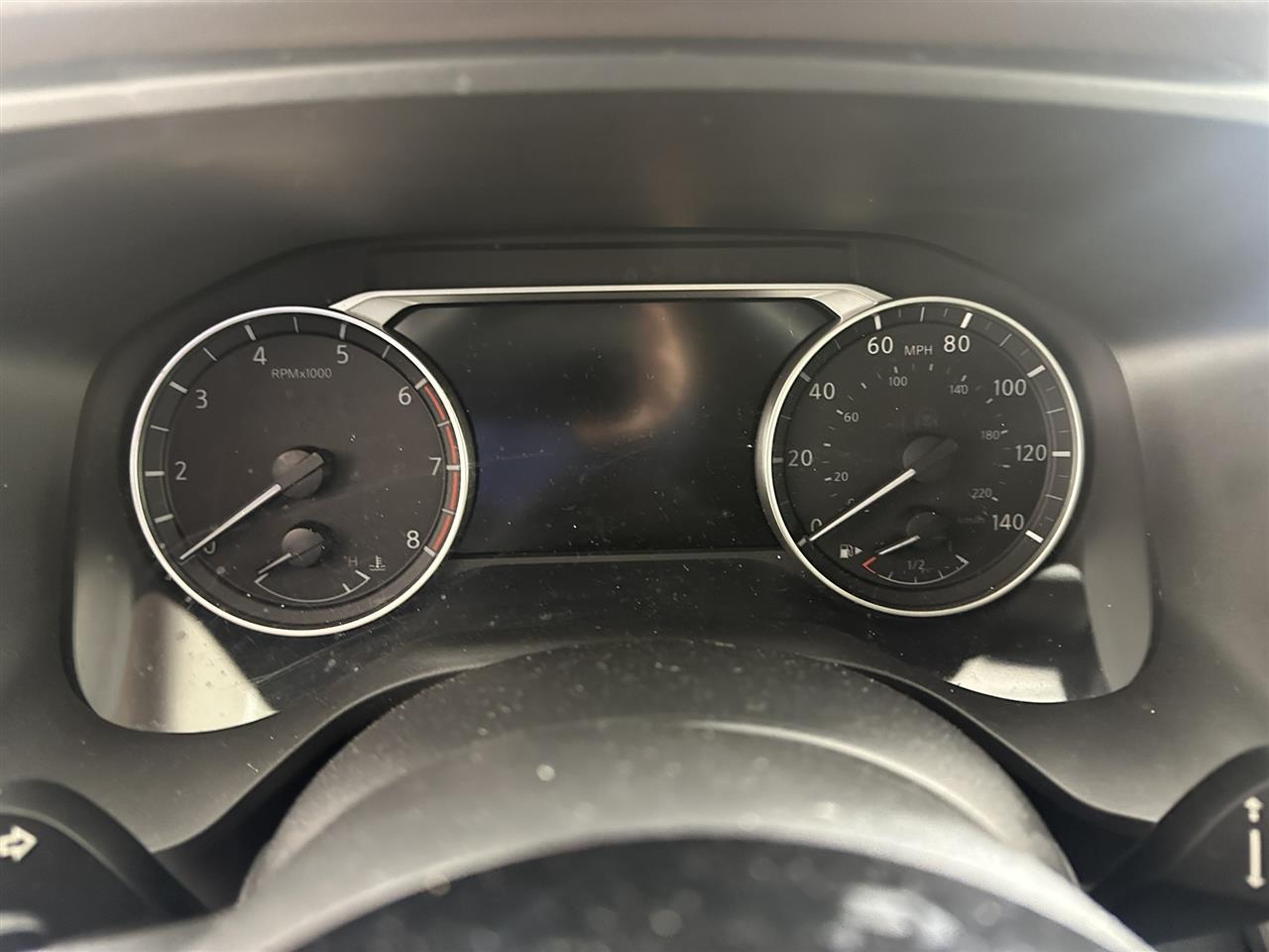 Vehicle/108191_08.jpg