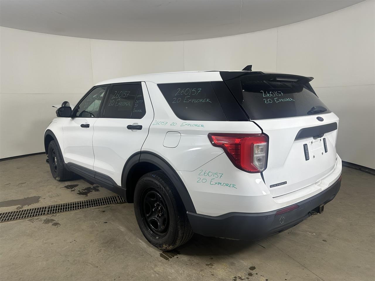 Vehicle/108430_03.jpg