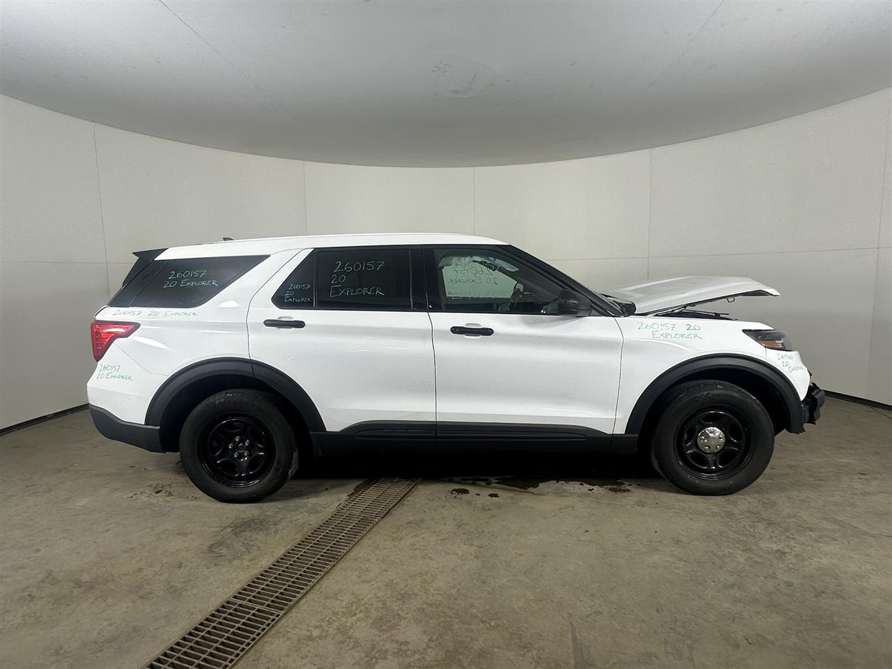 Vehicle/108430_05.jpg