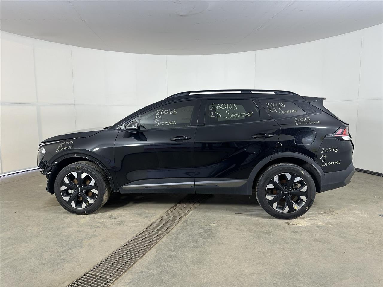 Vehicle/108484_02.jpg