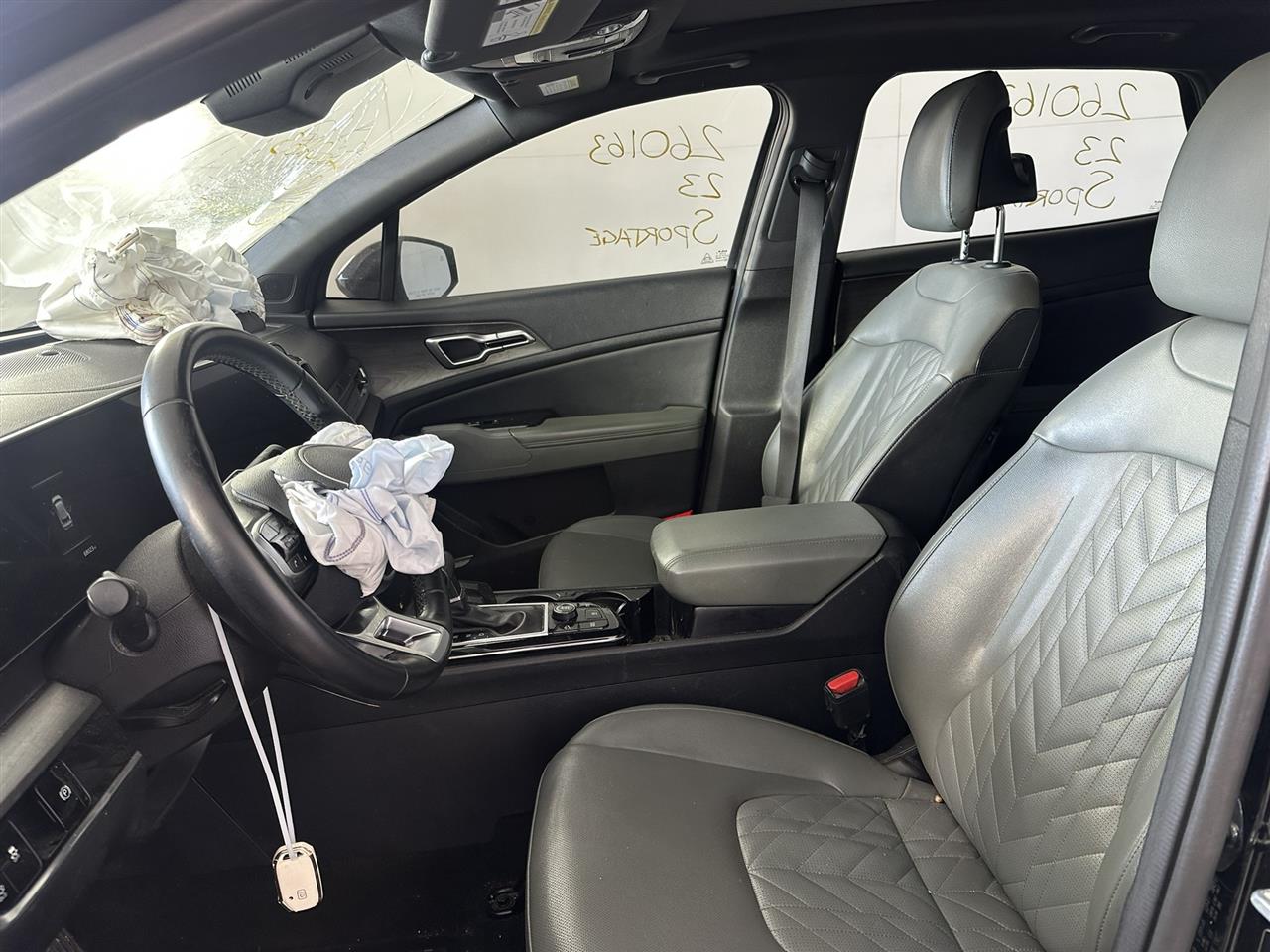 Vehicle/108484_07.jpg