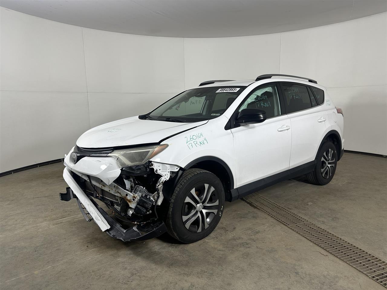 Vehicle/108486_01.jpg