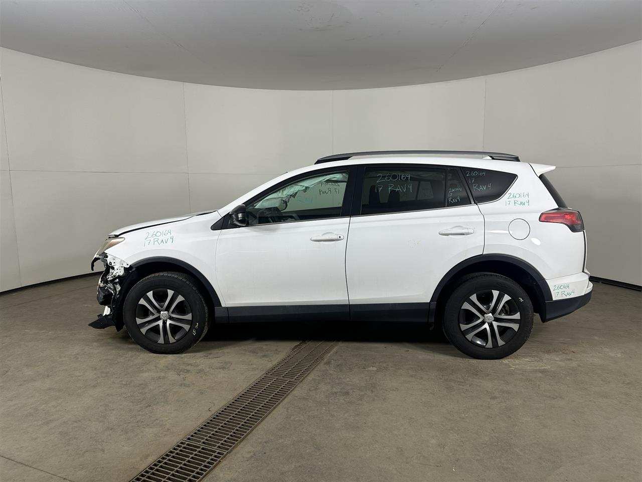 Vehicle/108486_02.jpg