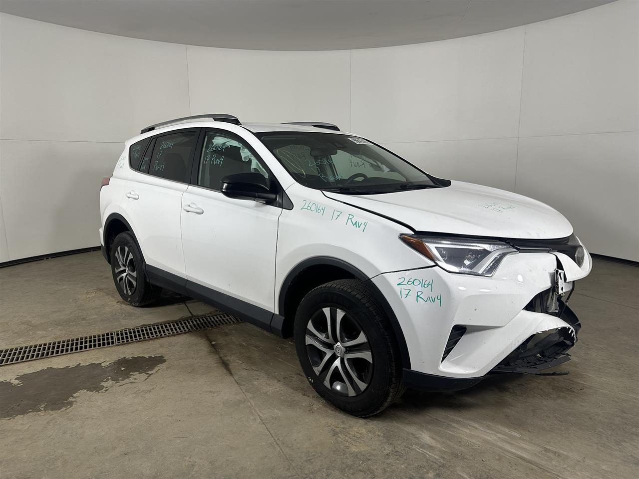 Vehicle/108486_06.jpg