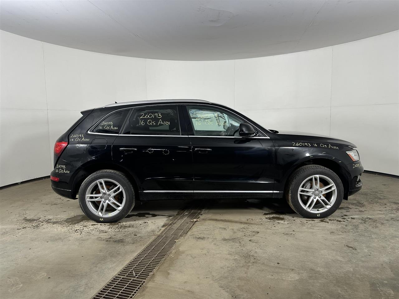 Vehicle/108806_05.jpg