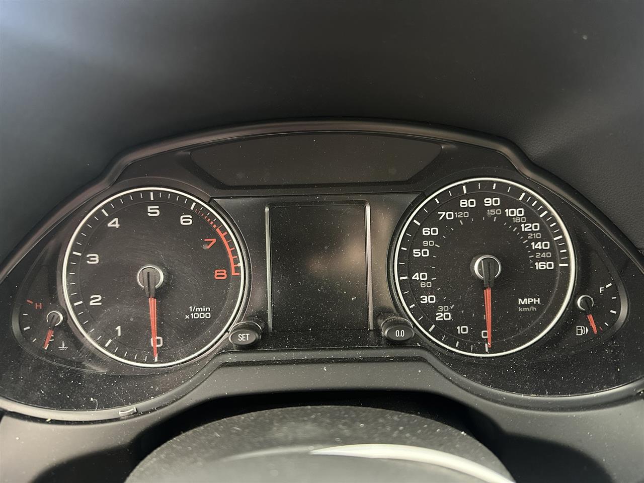 Vehicle/108806_08.jpg