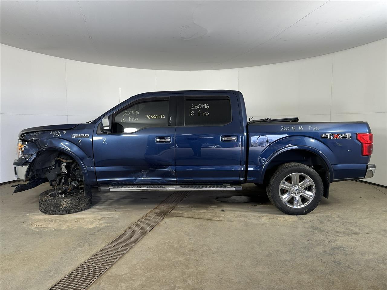 Vehicle/108863_02.jpg