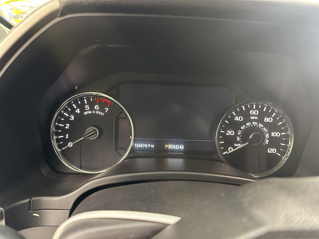 Vehicle/108863_08.jpg