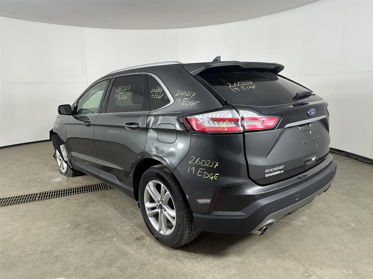 Vehicle/109092_03.jpg